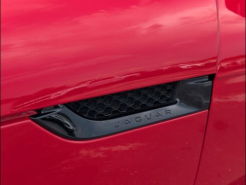 Used 2019 Jaguar F-TYPE Coupe RWD image 21
