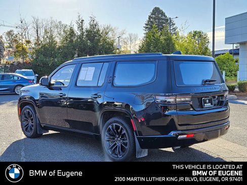 Used 2024 Jeep Grand Wagoneer Series III w/ Rear Seat Video Group 1 image 5