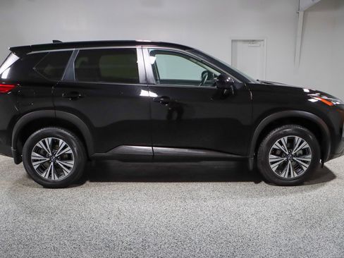 Used 2023 Nissan Rogue SV AWD/4WD image 6