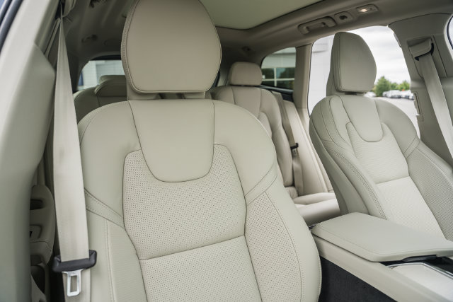 New 2027 Volvo XC60 B5 Ultra AWD/4WD image 36