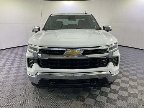 Used 2022 Chevrolet Silverado 1500 LT image 2