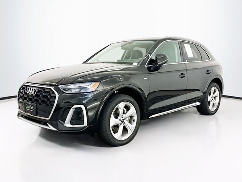 Used 2023 Audi Q5 2.0T Premium Plus w/ Premium Plus Package AWD/4WD image 3