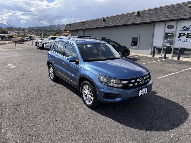 Used 2017 Volkswagen Tiguan Limited w/ Premium Package AWD/4WD image 1