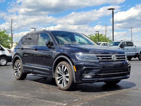 Used 2019 Volkswagen Tiguan SEL Premium R-Line AWD/4WD image 1