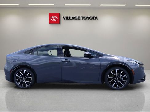New 2026 Toyota Prius Plug-In Hybrid image 6