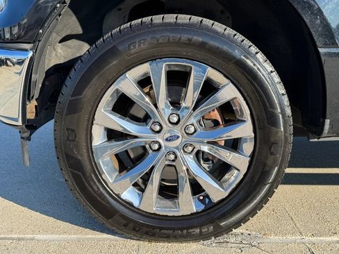 Used 2017 Ford F150 XLT w/ Equipment Group 301A Mid AWD/4WD image 11