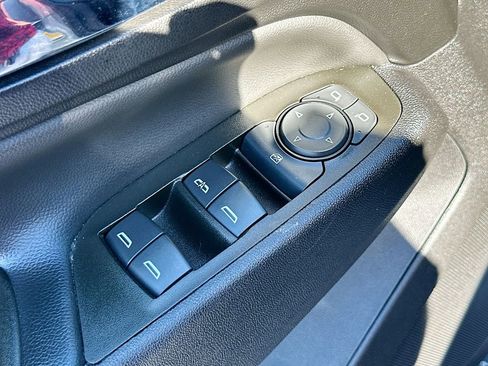 Certified 2023 Chevrolet Equinox LT image 18