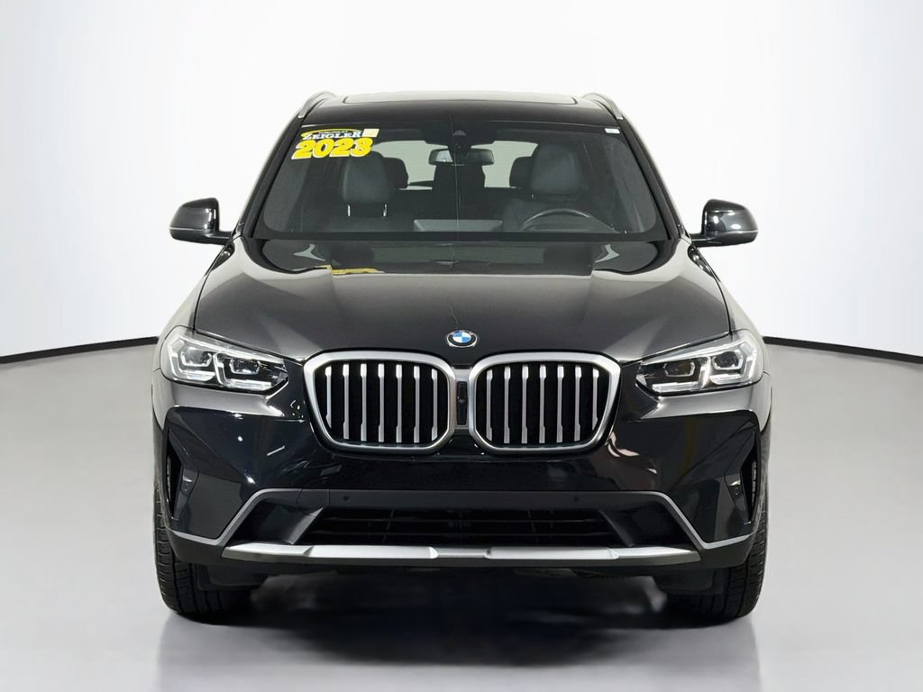 Used 2023 BMW X3 xDrive30i w/ Premium Package w/ZPA AWD/4WD image 2