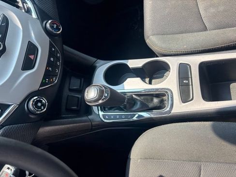 Used 2016 Chevrolet Cruze LS FWD image 13