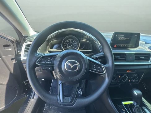 Used 2018 MAZDA MAZDA3 Sport FWD image 23