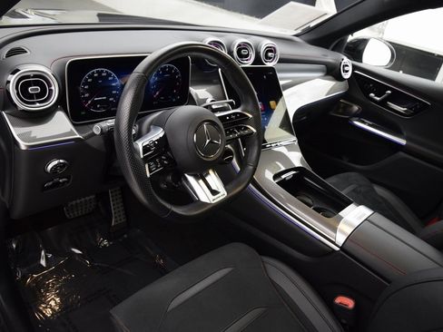 Used 2025 Mercedes-Benz GLC 43 AMG AMG GLC 43 image 21