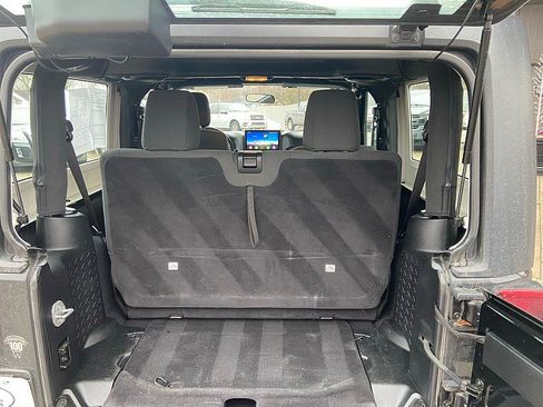 Used 2012 Jeep Wrangler Sport image 6