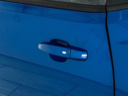 Used 2021 Chevrolet Camaro LT w/ Technology Package RWD image 35