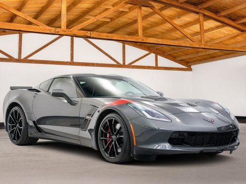 Used 2017 Chevrolet Corvette Grand Sport image 7