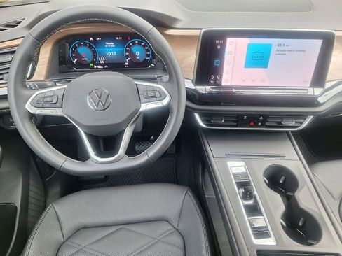 New 2026 Volkswagen Atlas SE image 21