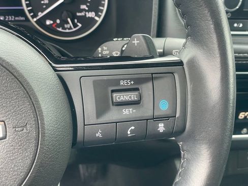 Certified 2023 Nissan Rogue SV w/ SV Premium B Package AWD/4WD image 17