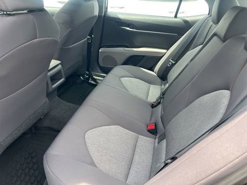 Used 2020 Toyota Camry LE FWD image 13