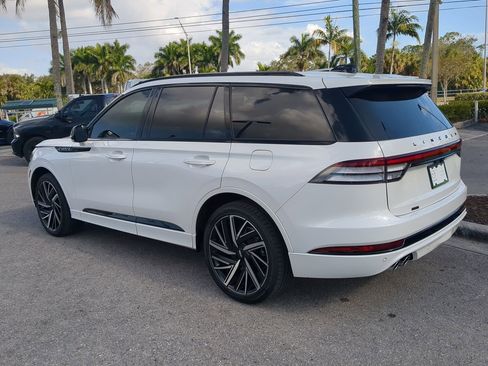 Used 2025 Lincoln Aviator Black Label w/ Jet Appearance Package image 7