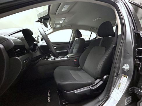 Used 2024 Nissan Sentra SV image 10