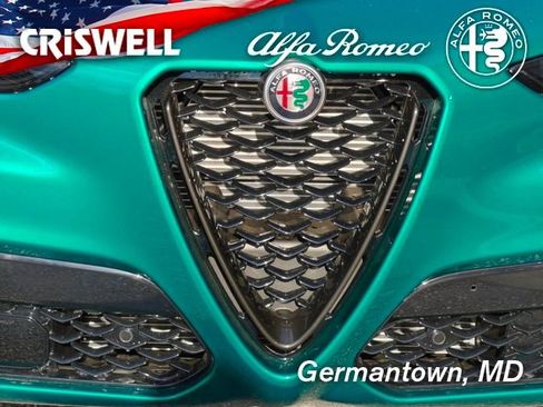 New 2026 Alfa Romeo Stelvio Sprint image 10