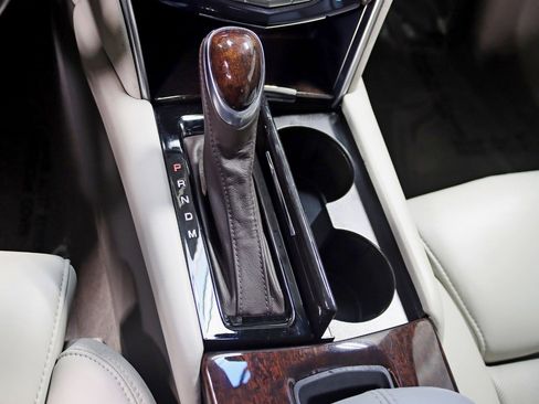 Used 2015 Cadillac XTS Platinum image 23