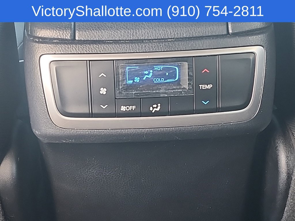 Used 2019 Toyota Highlander LE AWD/4WD image 21