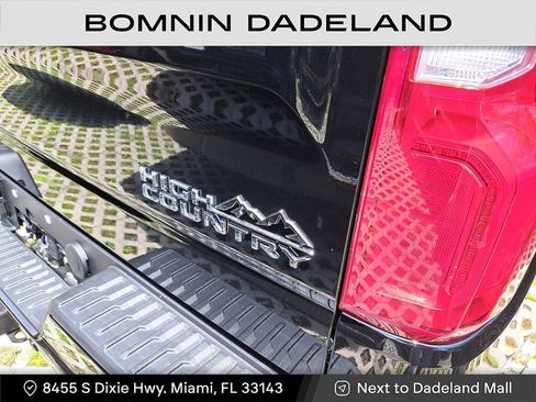 Used 2025 Chevrolet Silverado 1500 High Country w/ Technology Package image 5