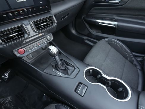 Used 2024 Ford Mustang EcoBoost image 11