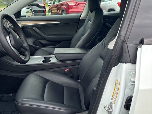 Used 2023 Tesla Model 3 Standard Range RWD image 5