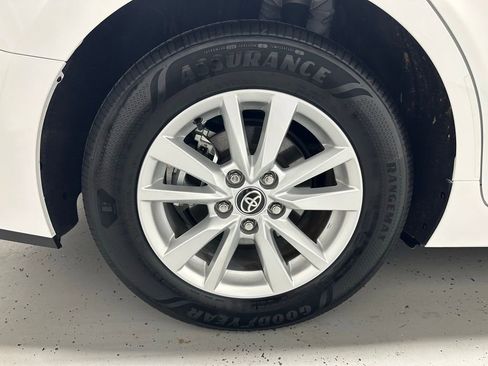 Used 2025 Toyota Camry LE image 65