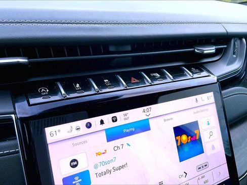 Used 2024 Jeep Grand Cherokee L Overland w/ Trailer Tow Package image 70