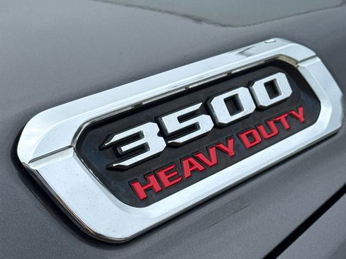 Used 2022 RAM 3500 Limited AWD/4WD image 6