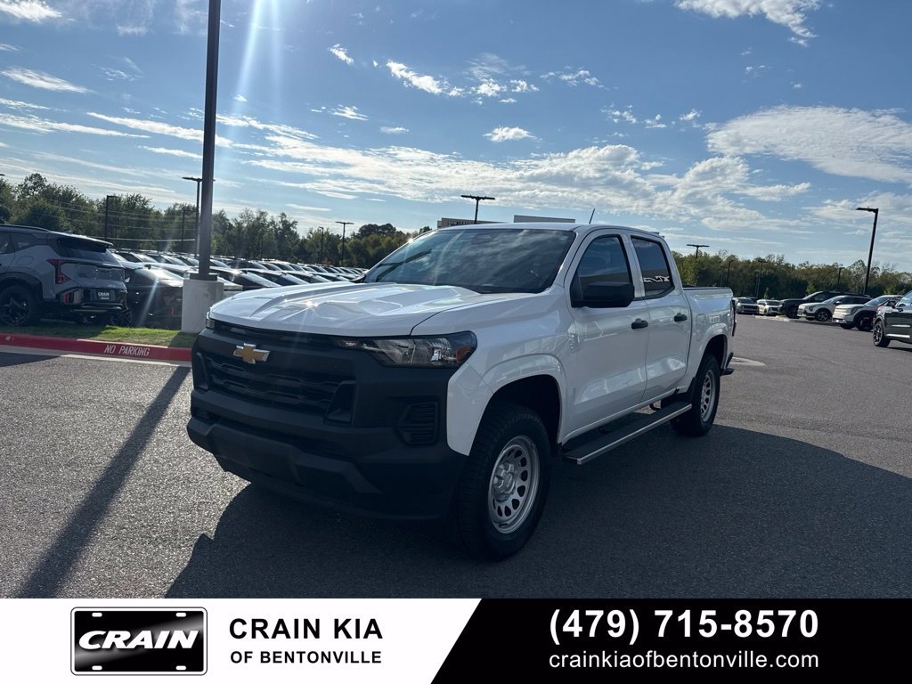 Used 2024 Chevrolet Colorado W/T w/ WT Convenience Package II RWD image 3