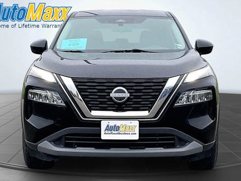 Used 2023 Nissan Rogue SV FWD image 2