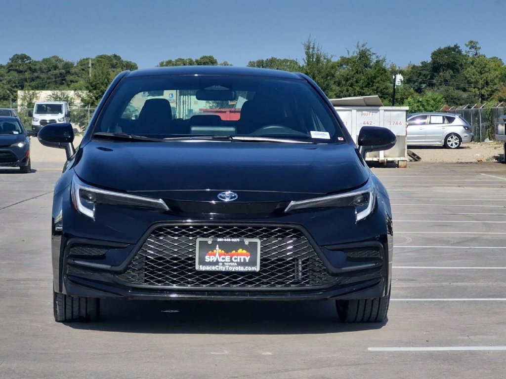 Certified 2026 Toyota Corolla SE FWD image 9