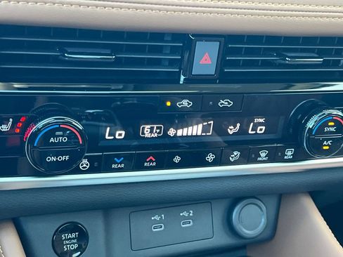 New 2026 Nissan Rogue Platinum w/ Platinum Premium Package AWD/4WD image 18