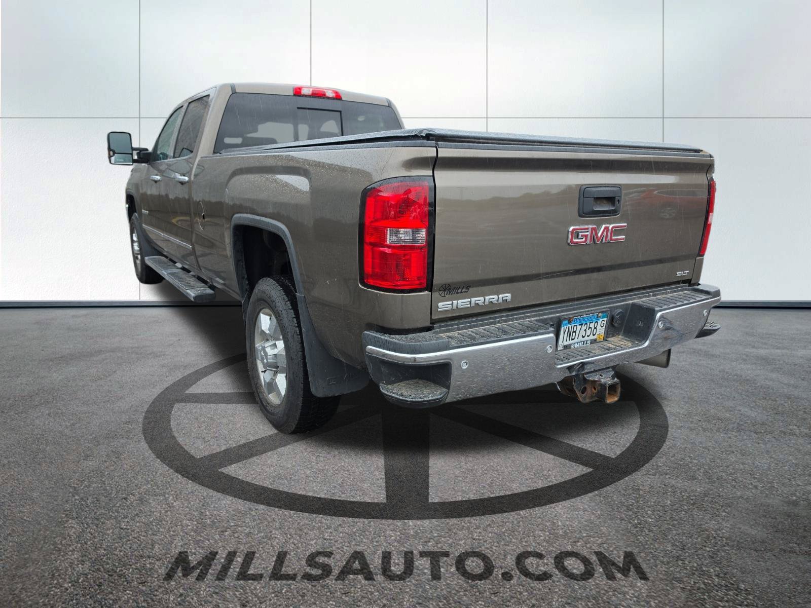 Used 2015 GMC Sierra 3500 SLT w/ Duramax Plus Package AWD/4WD image 8