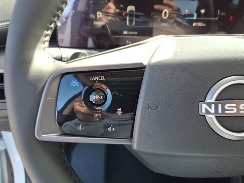New 2025 Nissan Murano SV w/ Cargo Package AWD/4WD image 19