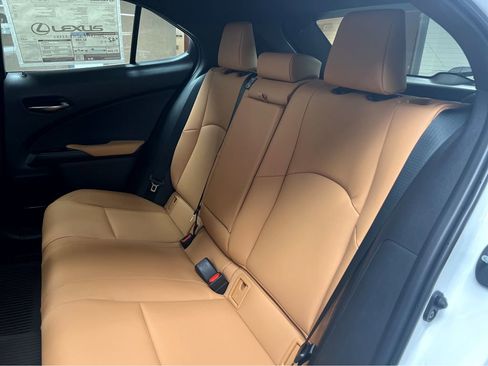 New 2026 Lexus UX 300h AWD image 20