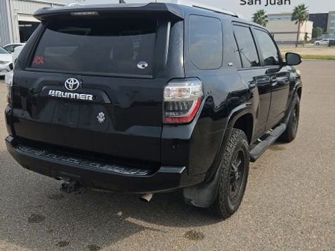 Used 2015 Toyota 4Runner Limited image 6