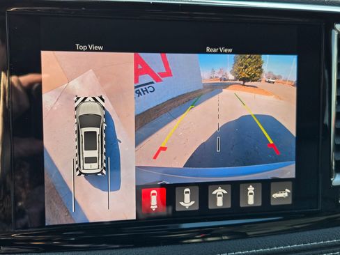 New 2026 Chrysler Pacifica Select image 30