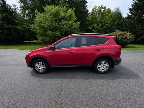 Used 2015 Toyota RAV4 LE AWD/4WD image 6