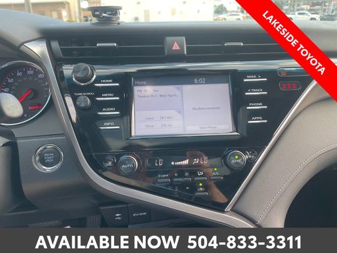 Used 2018 Toyota Camry XSE FWD image 30