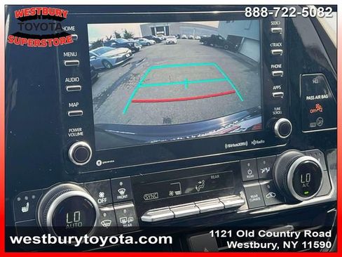 Used 2022 Toyota Highlander XLE image 35