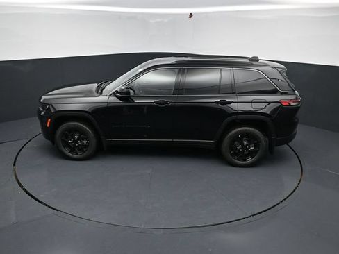 New 2026 Jeep Grand Cherokee Altitude AWD/4WD image 50