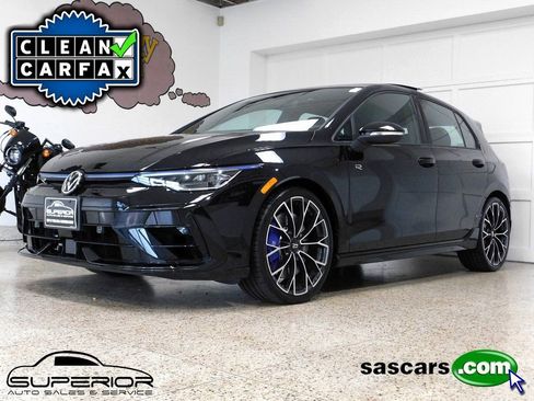 Used 2025 Volkswagen Golf image 1