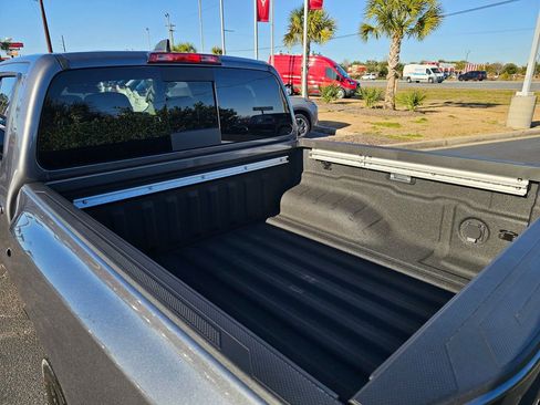 New 2026 Nissan Frontier SV w/ SV Convenience Package image 10