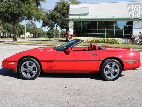 Used 1989 Chevrolet Corvette Convertible image 29