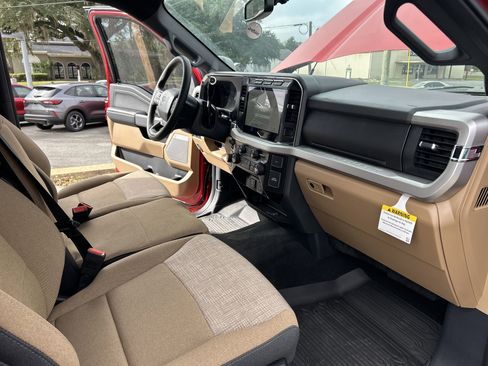 Used 2024 Ford F250 XLT w/ Black Appearance Package image 22