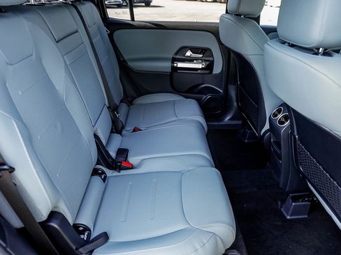 New 2026 Mercedes-Benz GLB 250 image 17